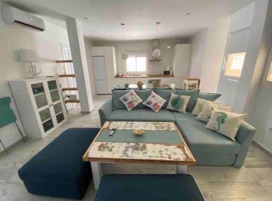 Precioso Apartamento En Конил-де-ла-Фронтера Екстериор снимка