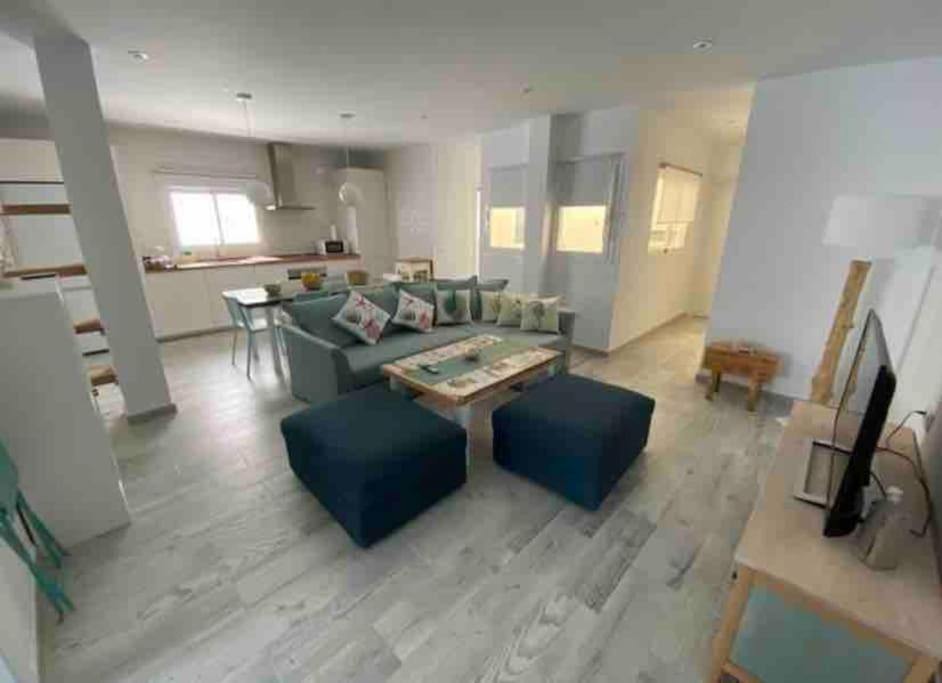 Precioso Apartamento En Конил-де-ла-Фронтера Екстериор снимка